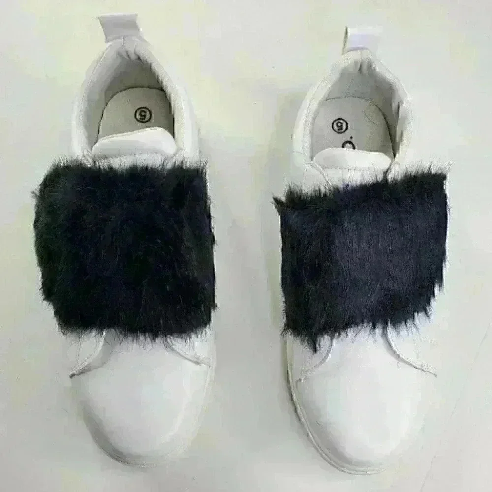 G. N. D Women's Shoes Sz 5/8 White/Black Classic